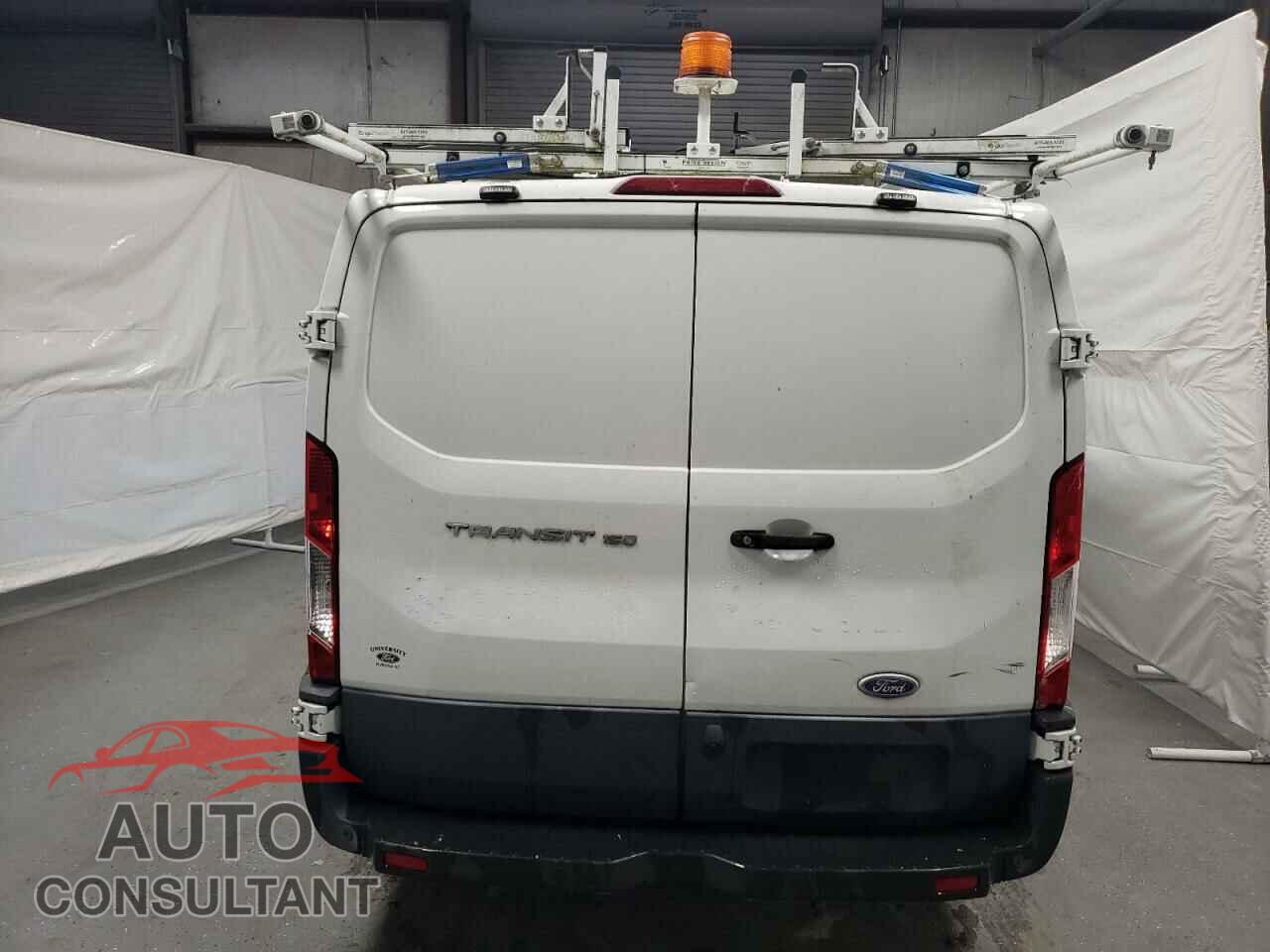 FORD TRANSIT 2018 - 1FTYE1ZM5JKA76187
