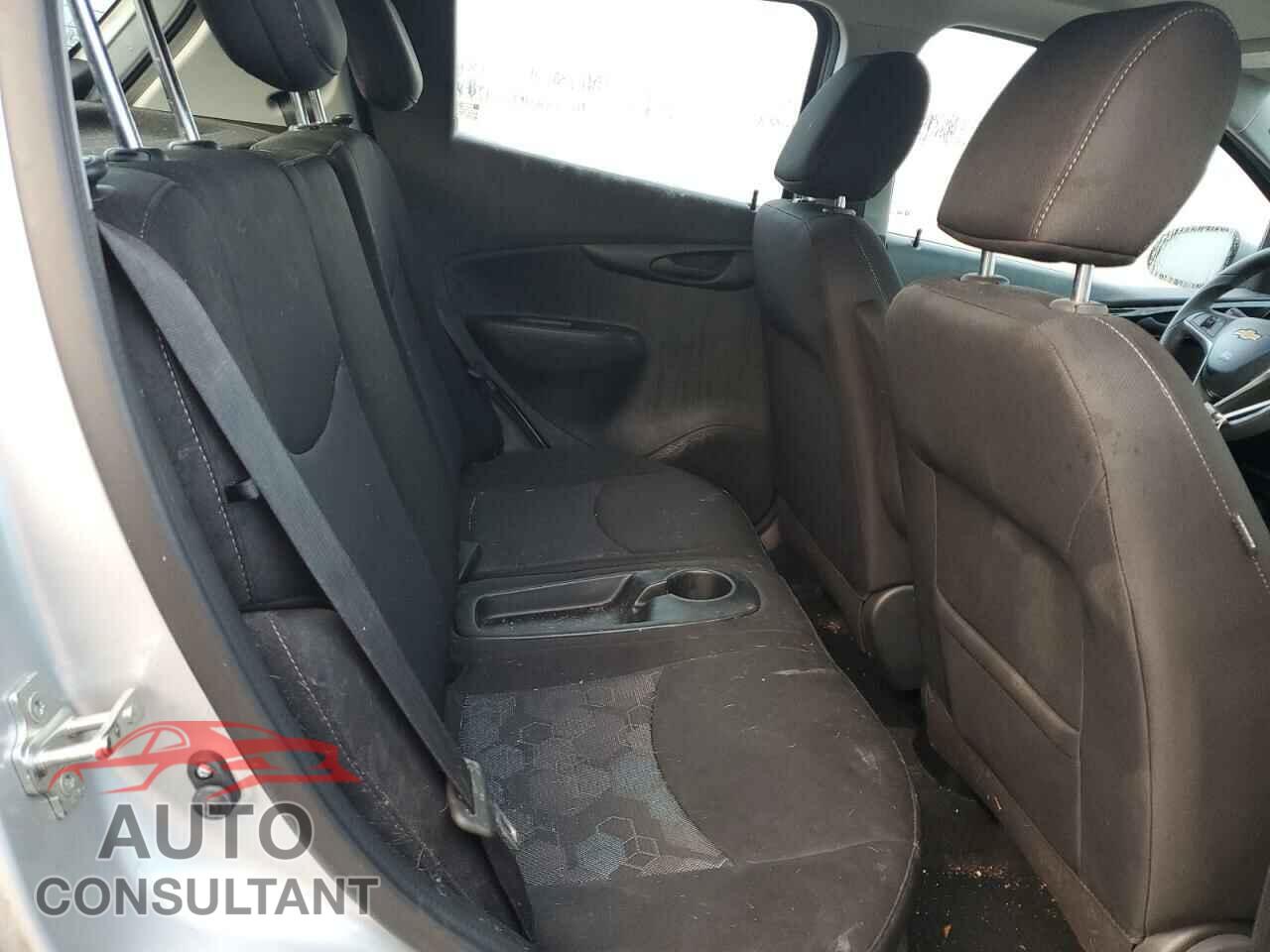 CHEVROLET SPARK 2018 - KL8CD6SA3JC439891