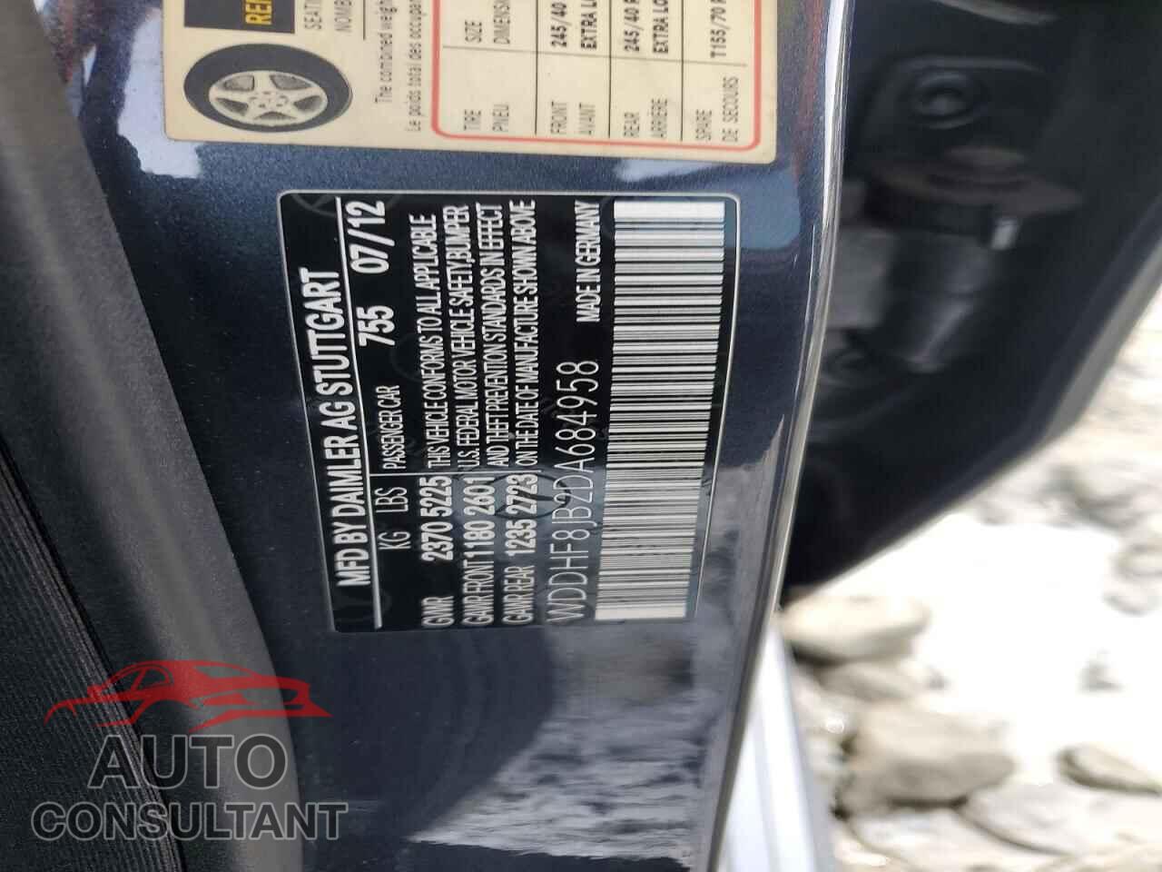 MERCEDES-BENZ E 2013 - WDDHF8JB2DA684958
