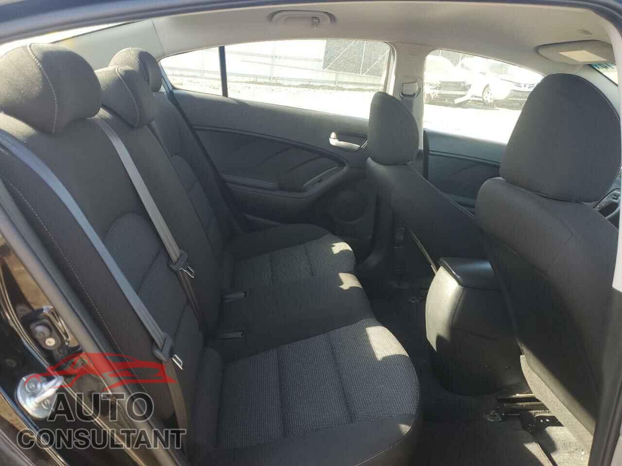 KIA FORTE 2017 - 3KPFK4A73HE092361