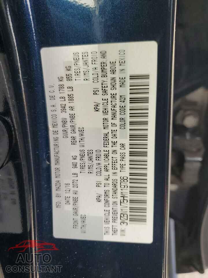 MAZDA 3 2017 - 3MZBN1V75HM119786