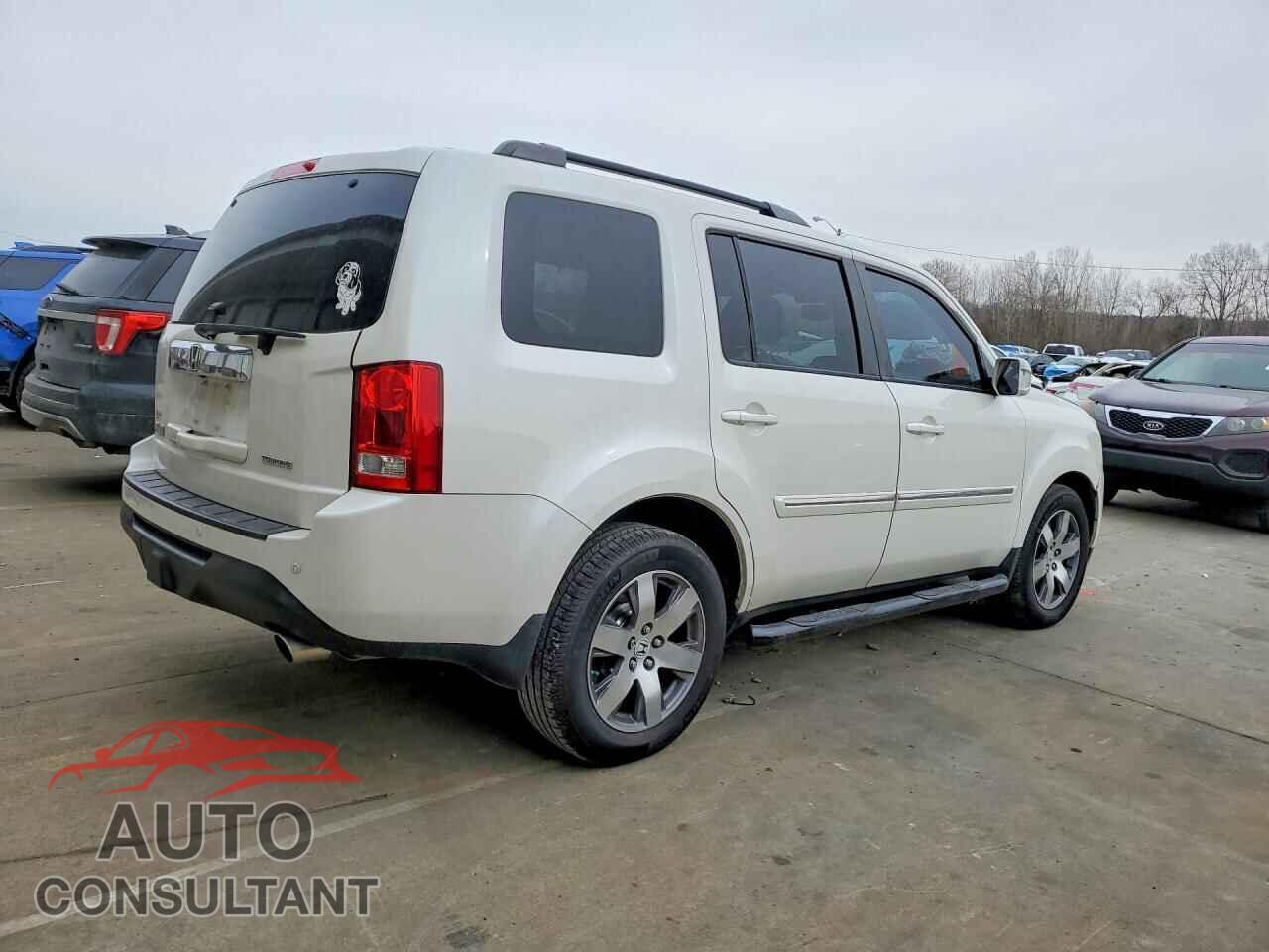 HONDA PILOT 2013 - 5FNYF3H90DB044397