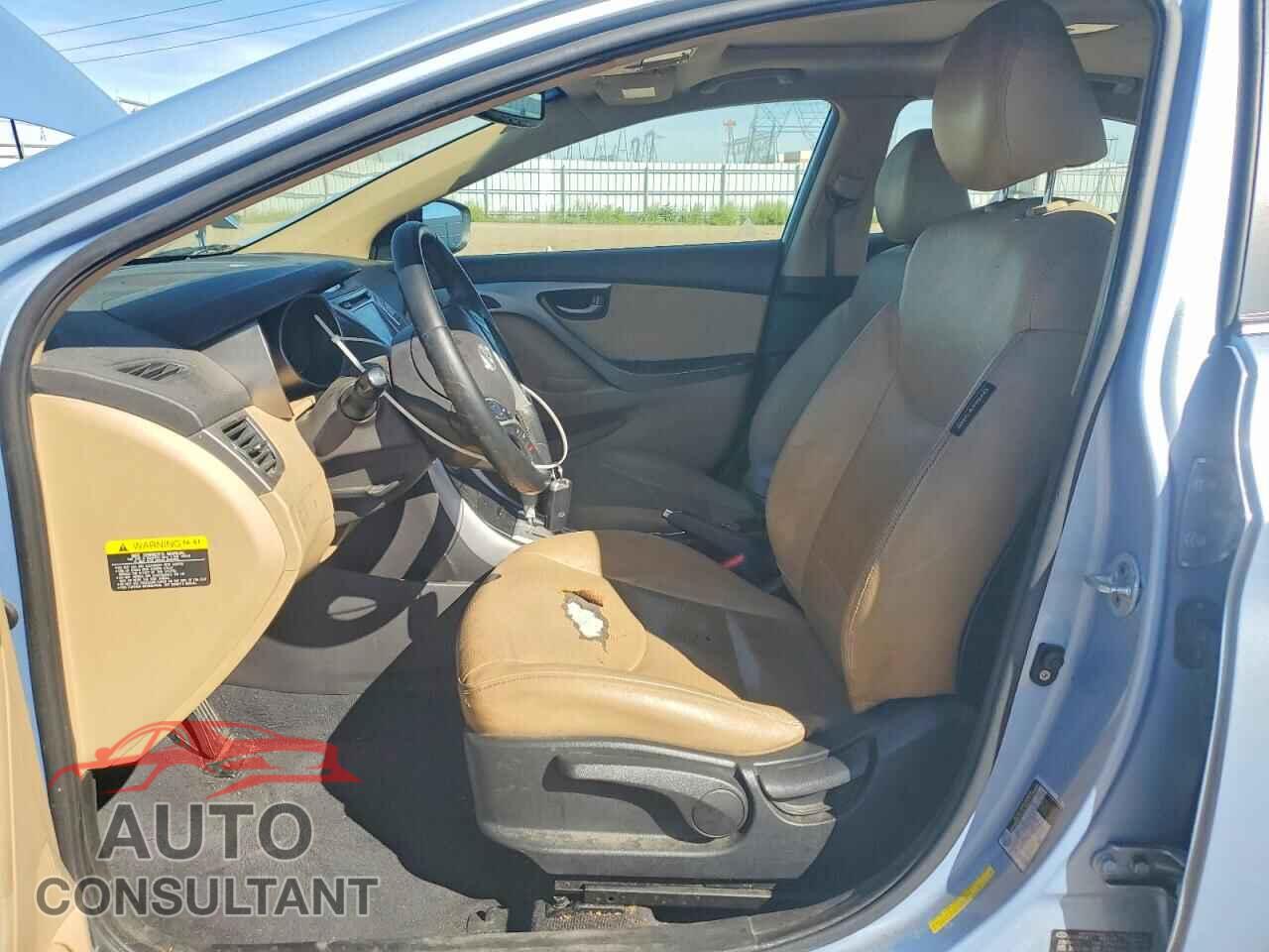 HYUNDAI ELANTRA 2012 - KMHDH4AE0CU217181