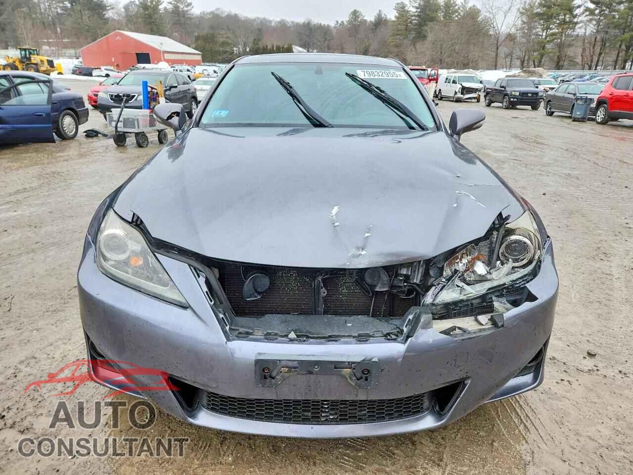 LEXUS IS 2013 - JTHCF5C24D5063082