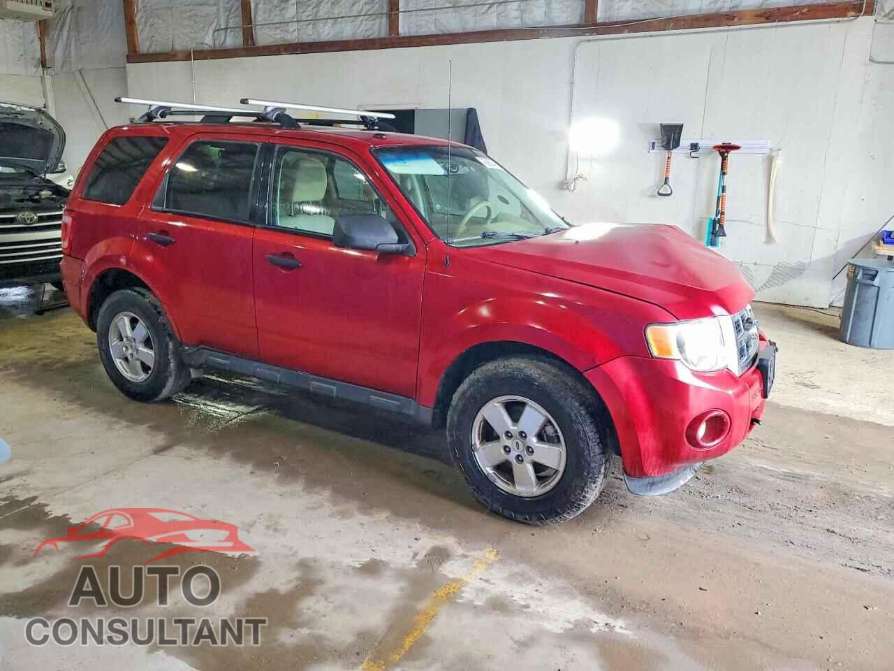 FORD ESCAPE 2010 - 1FMCU9DG6AKD30563