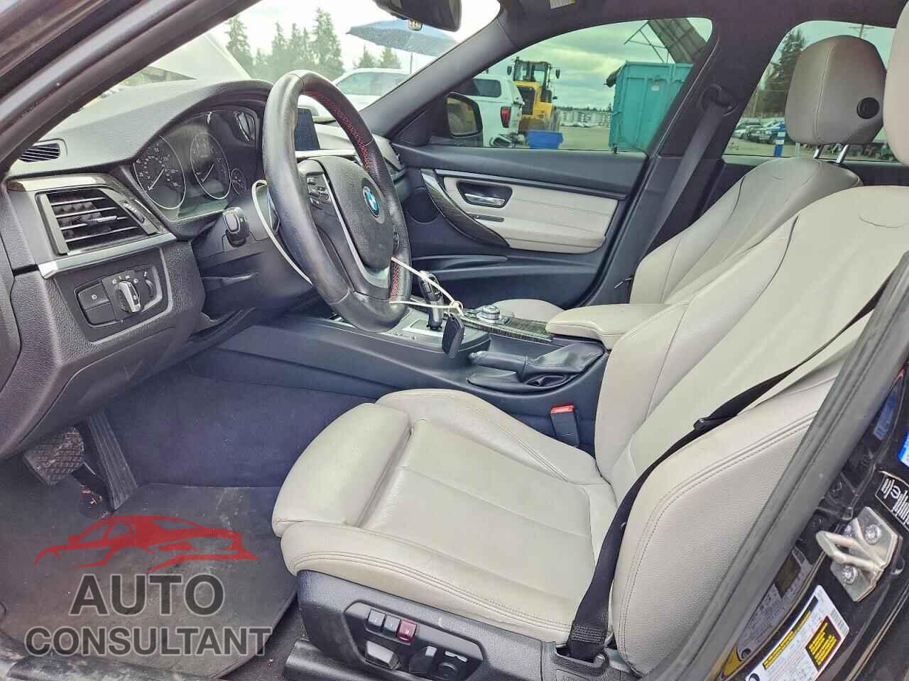 BMW 328 2013 - WBA3C1C54DF435444