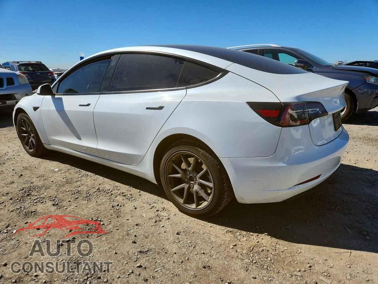 TESLA MODEL 3 2023 - 5YJ3E1EA5PF567807