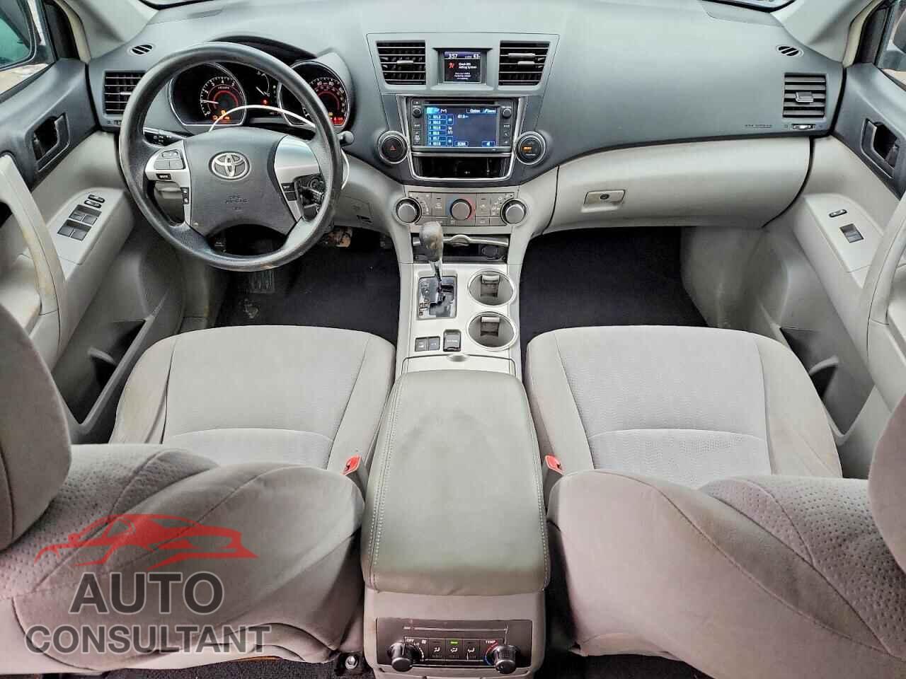 TOYOTA HIGHLANDER 2013 - 5TDBK3EH3DS218231