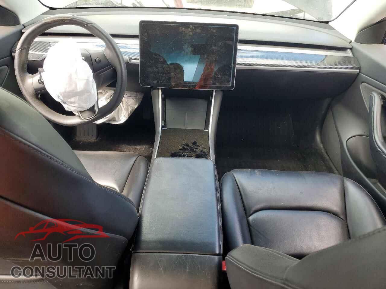 TESLA MODEL 3 2019 - 5YJ3E1EA6KF399751