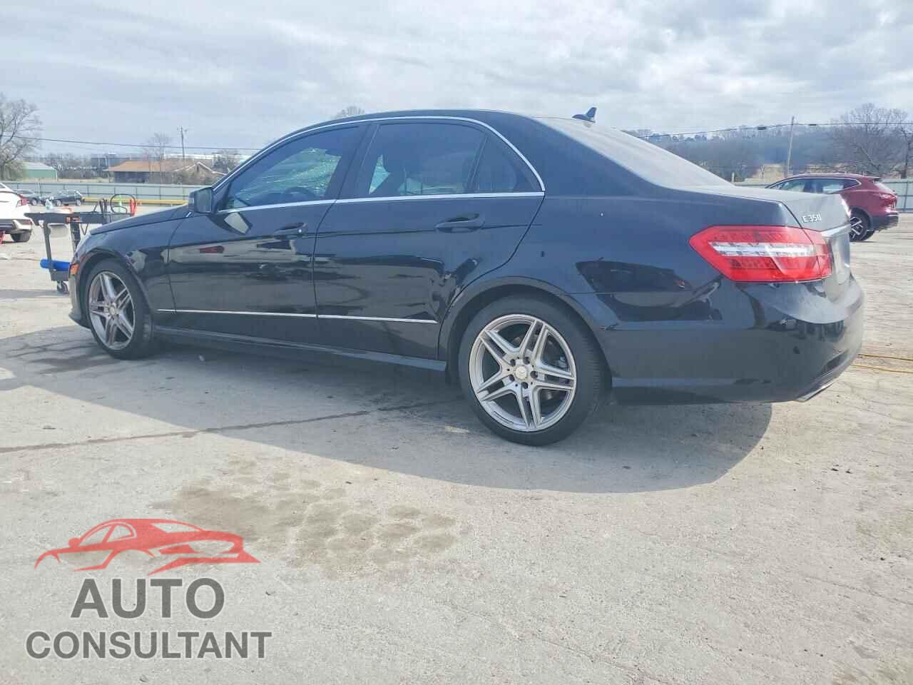MERCEDES-BENZ E 2013 - WDDHF5KB4DA702504