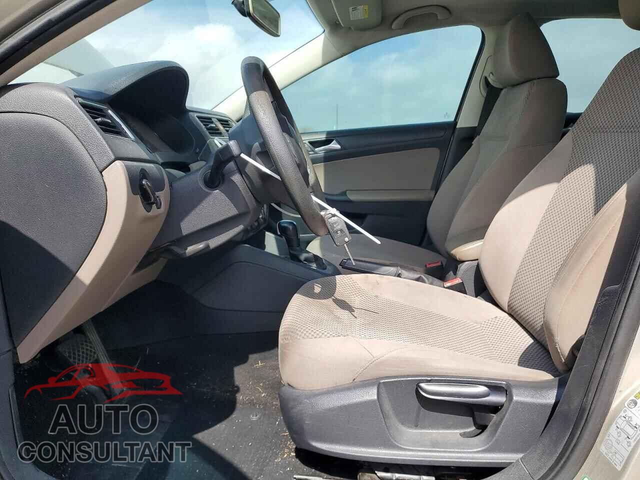 VOLKSWAGEN JETTA 2014 - 3VW2K7AJ6EM326700