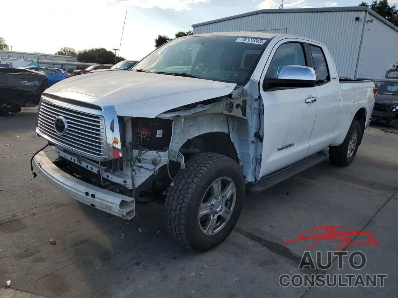 TOYOTA TUNDRA 2011 - 5TFBY5F17BX165827