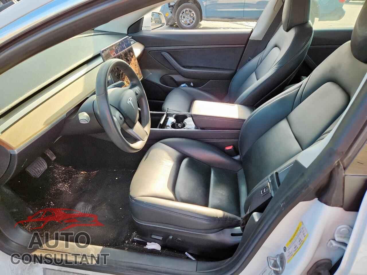 TESLA MODEL 3 2020 - 5YJ3E1EA2LF597745