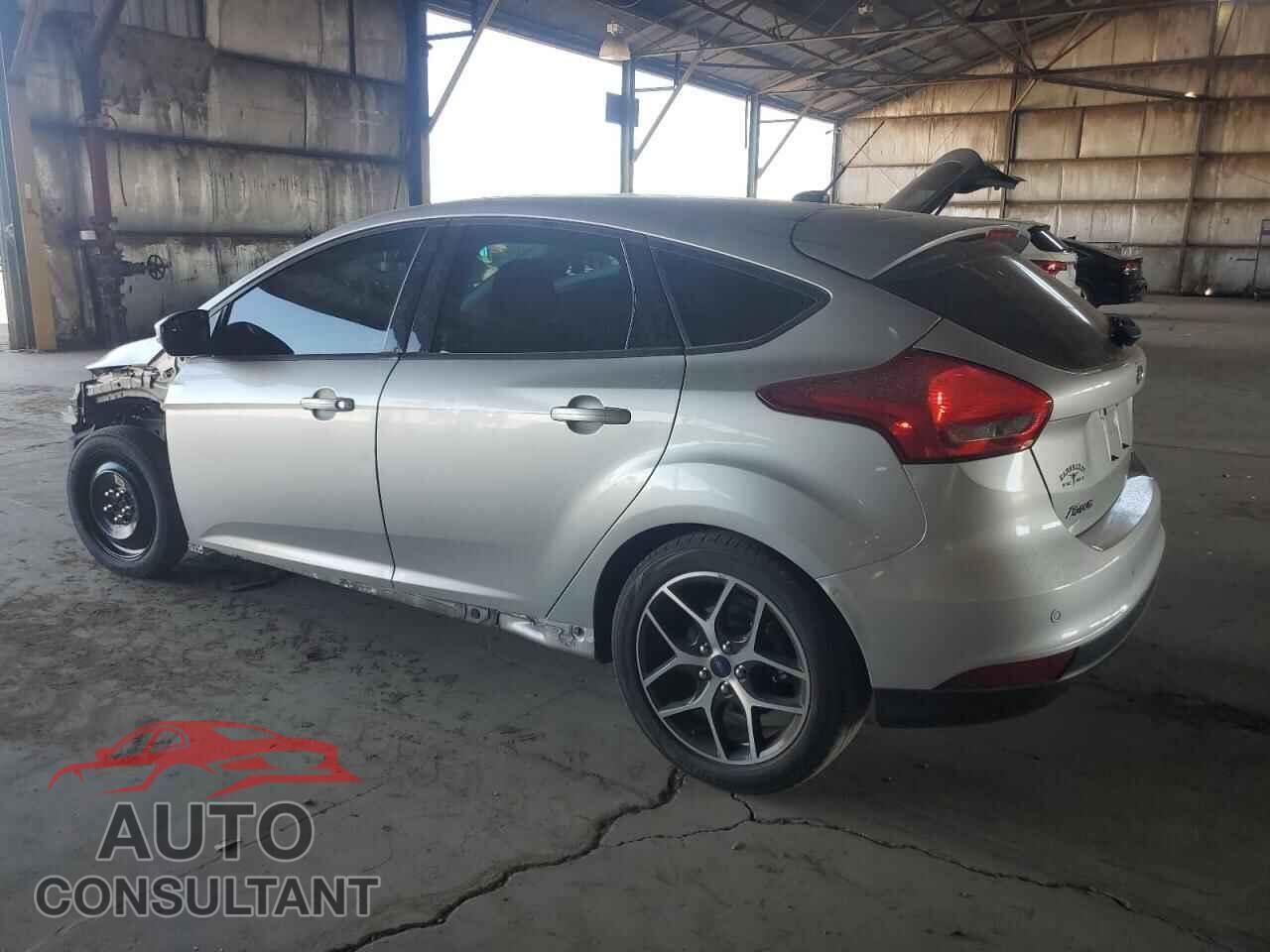 FORD FOCUS 2018 - 1FADP3M2XJL278825