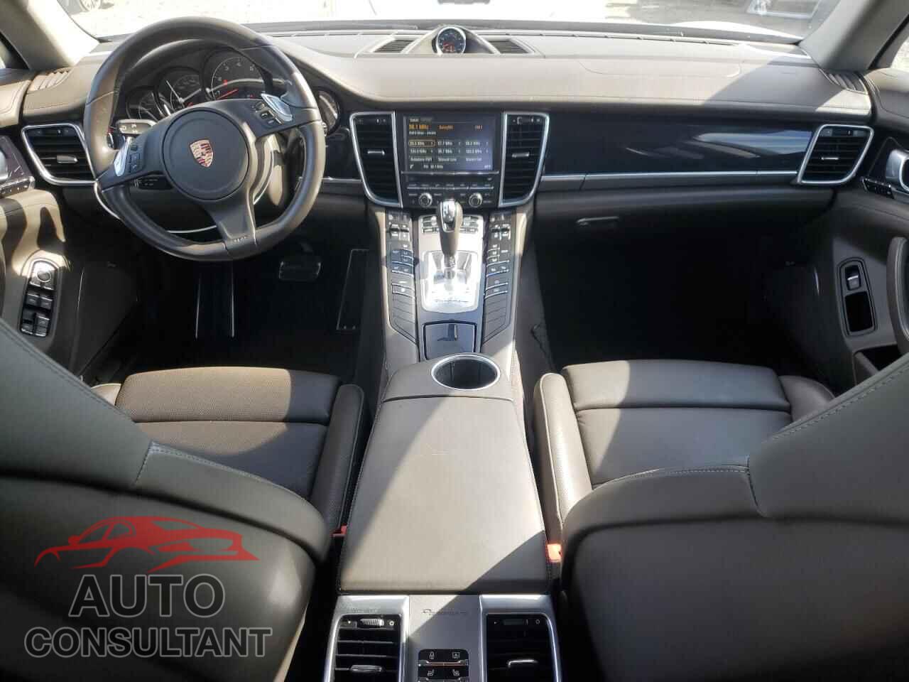PORSCHE PANAMERA 2015 - WP0AA2A74FL002348