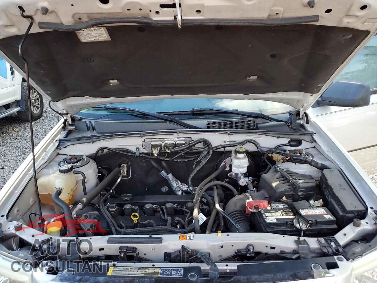 MAZDA TRIBUTE 2010 - 4F2CY0C70AKM04517
