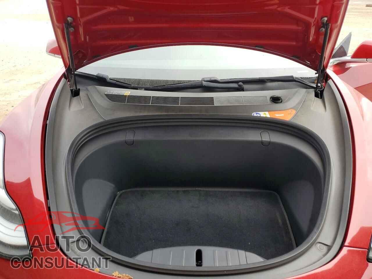 TESLA MODEL 3 2018 - 5YJ3E1EA0JF016739