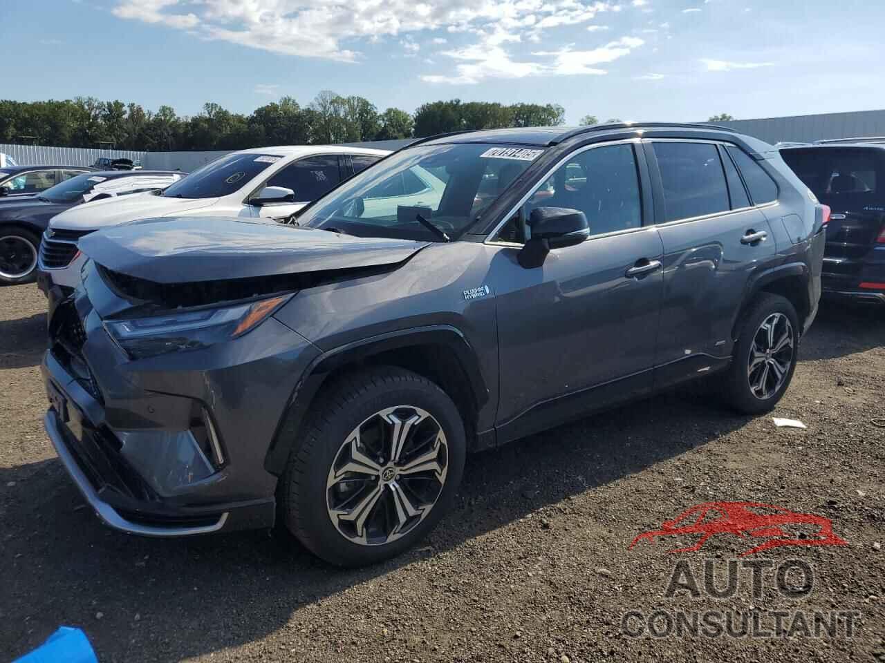 TOYOTA RAV4 2022 - JTMFB3FV9ND084618