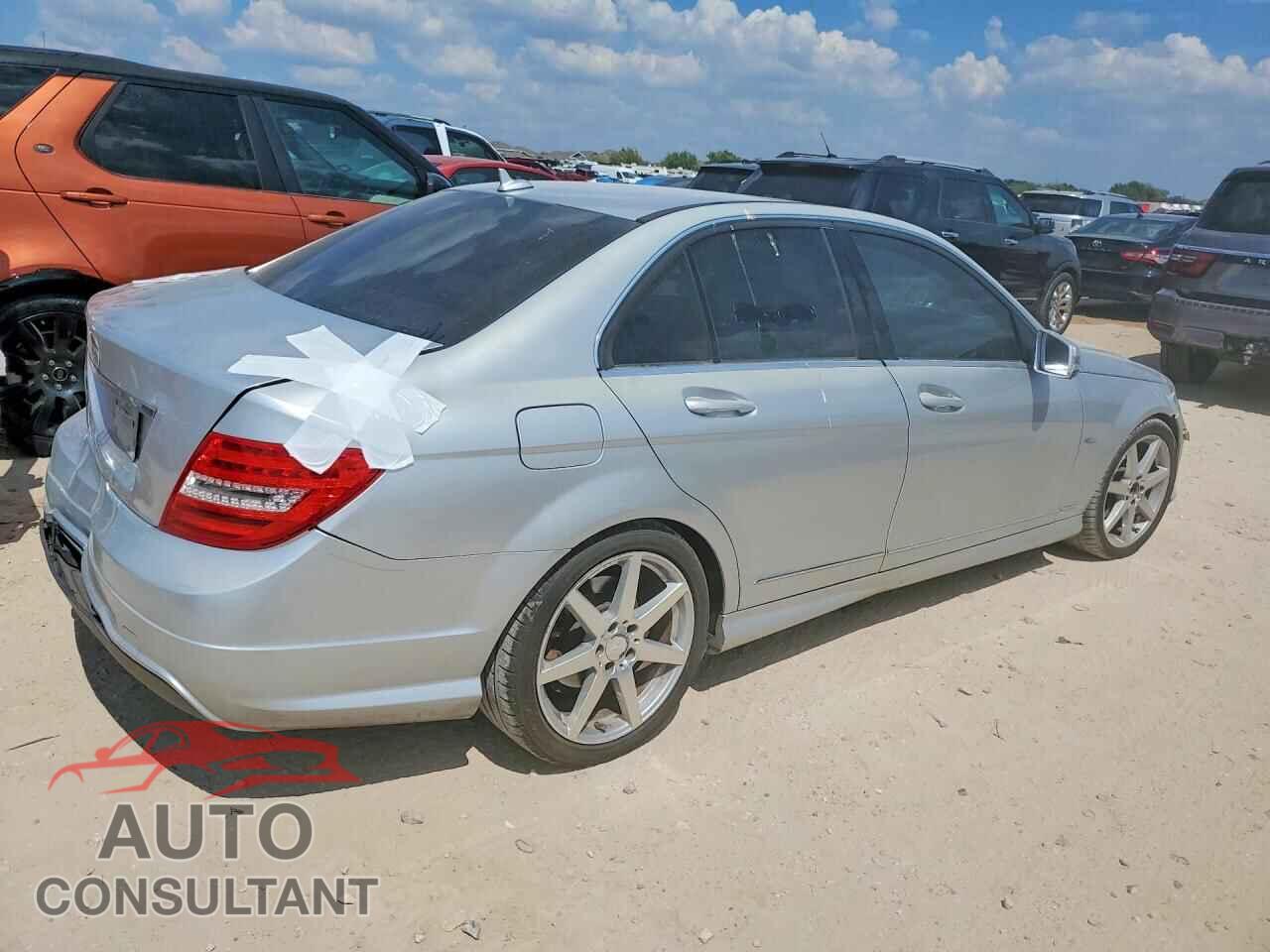 MERCEDES-BENZ C-CLASS 2012 - WDDGF4HB1CA624842