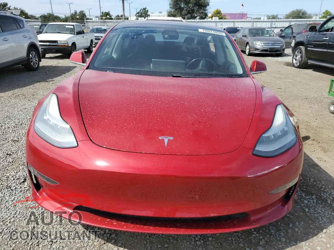 TESLA MODEL 3 2018 - 5YJ3E1EA5JF018082