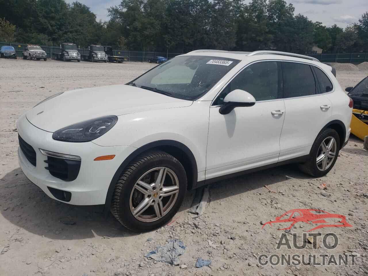 PORSCHE CAYENNE 2016 - WP1AA2A29GKA11590
