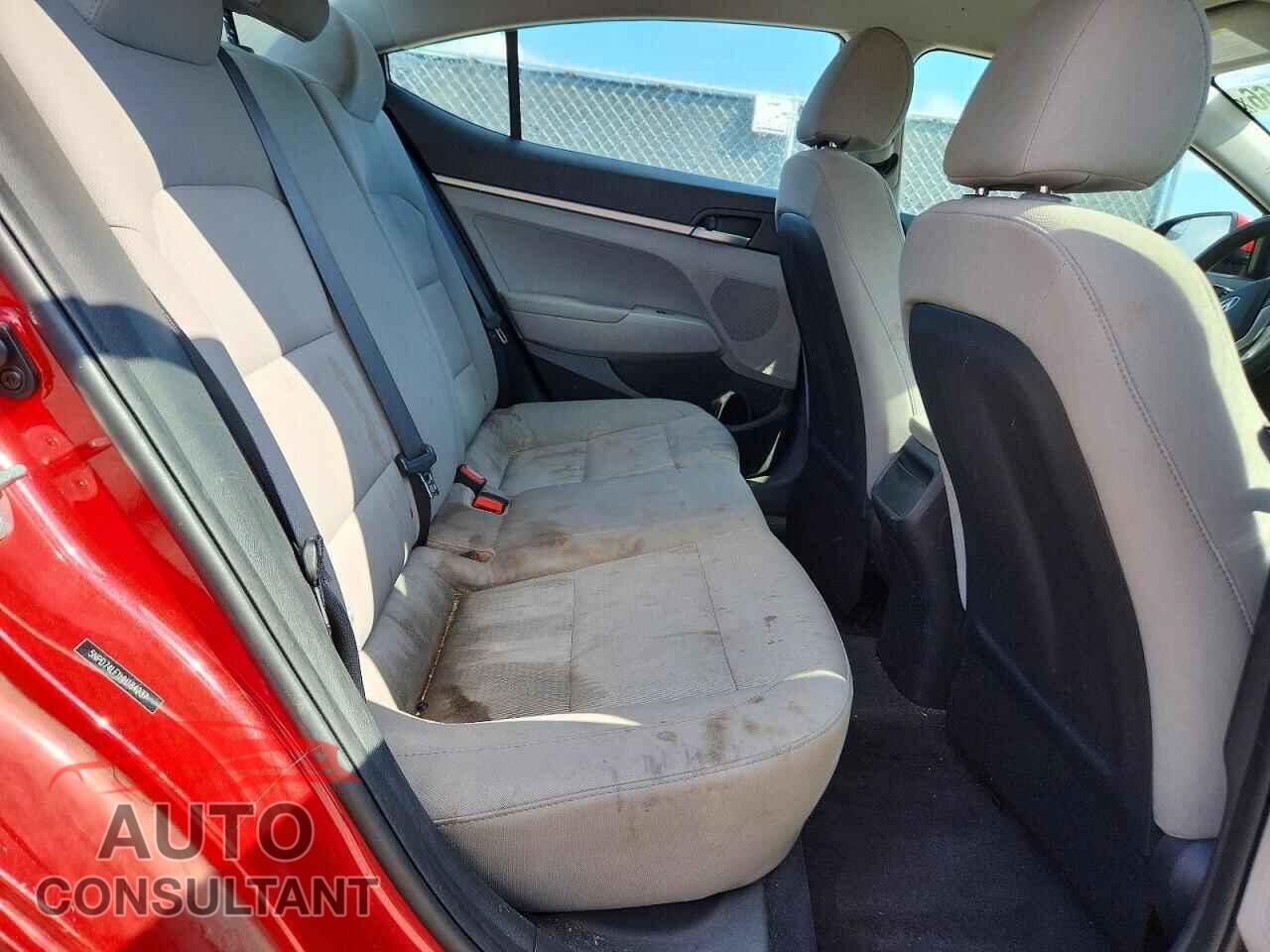 HYUNDAI ELANTRA 2017 - 5NPD74LF1HH184237