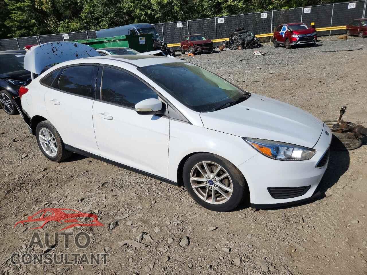 FORD FOCUS 2015 - 1FADP3F24FL328901