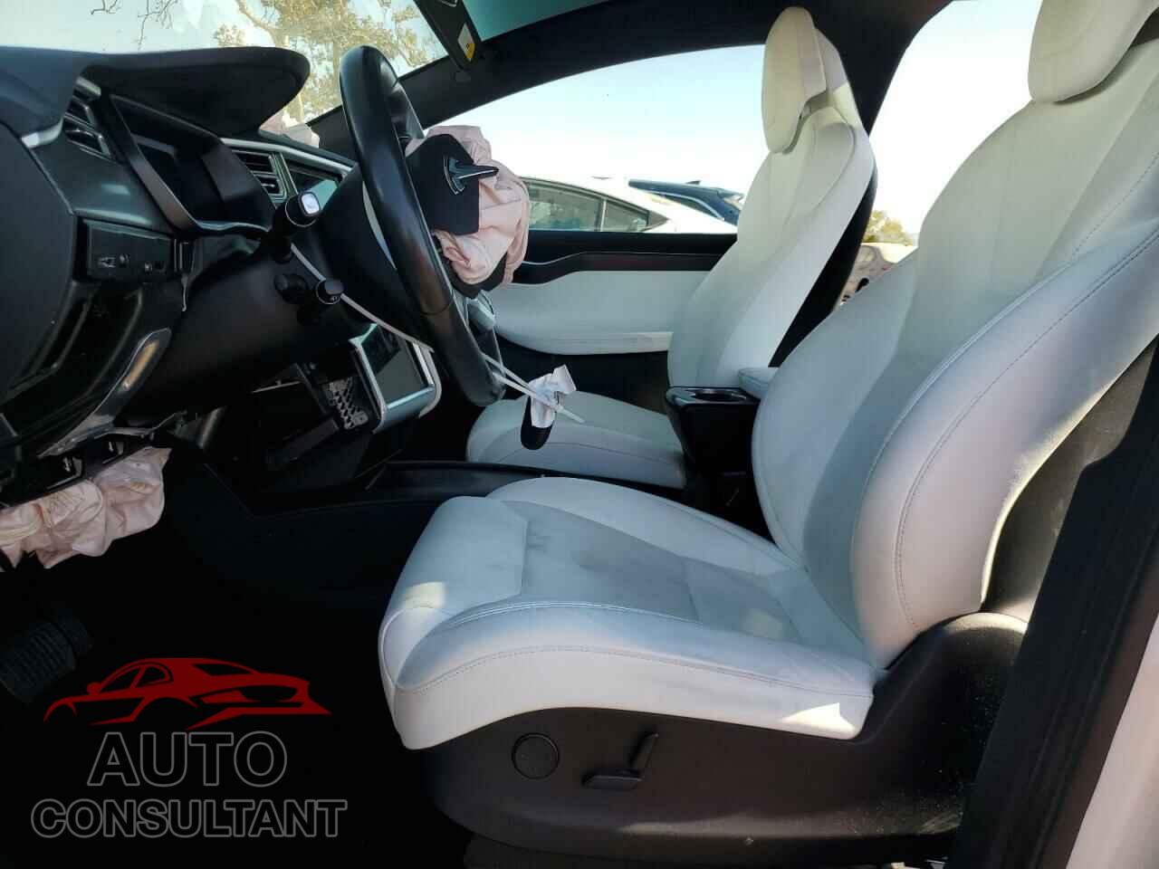 TESLA MODEL X 2017 - 5YJXCBE21HF068512