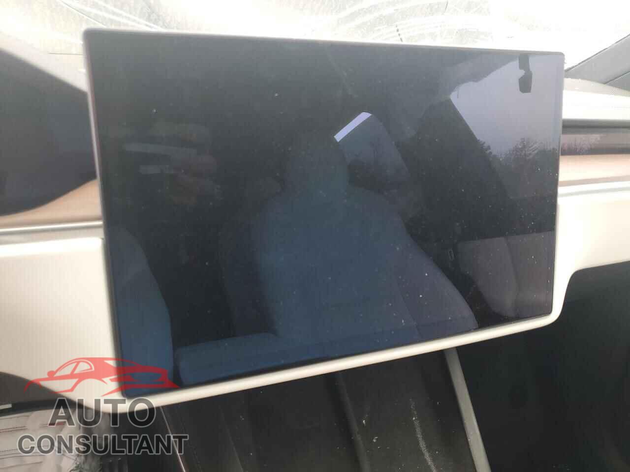 TESLA MODEL X 2023 - 7SAXCBE55PF367237