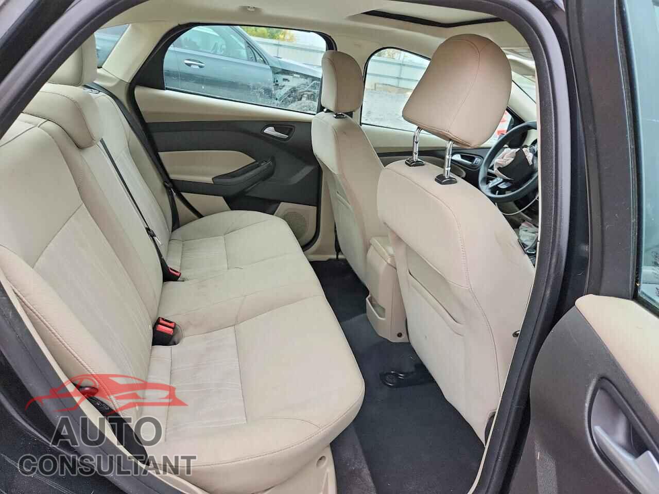 FORD FOCUS 2016 - 1FADP3F22GL216728