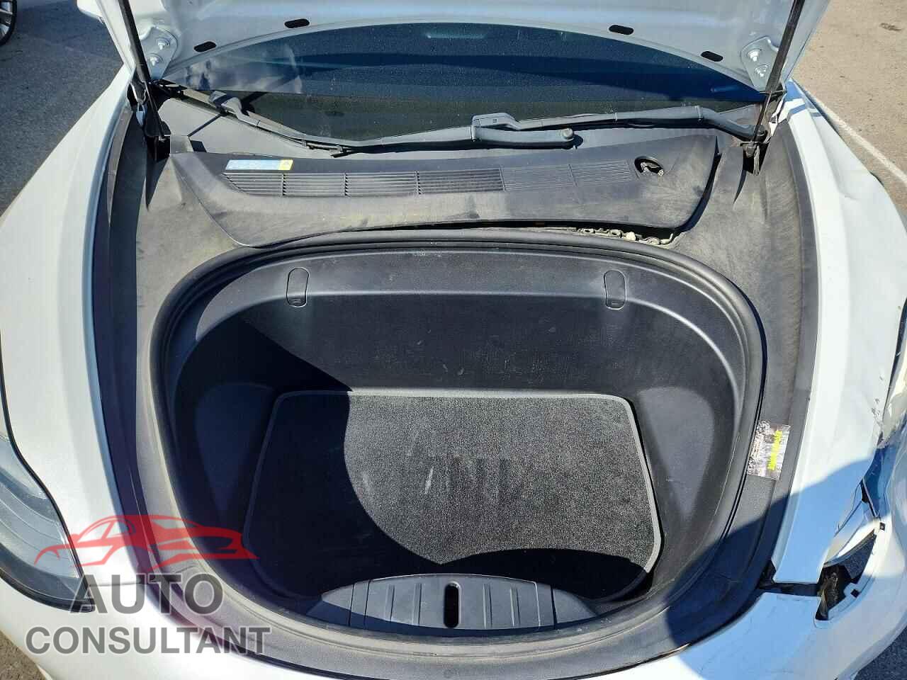 TESLA MODEL 3 2018 - 5YJ3E1EA3JF051601