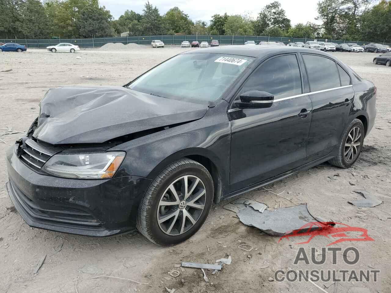 VOLKSWAGEN JETTA 2018 - 3VWDB7AJ1JM258423