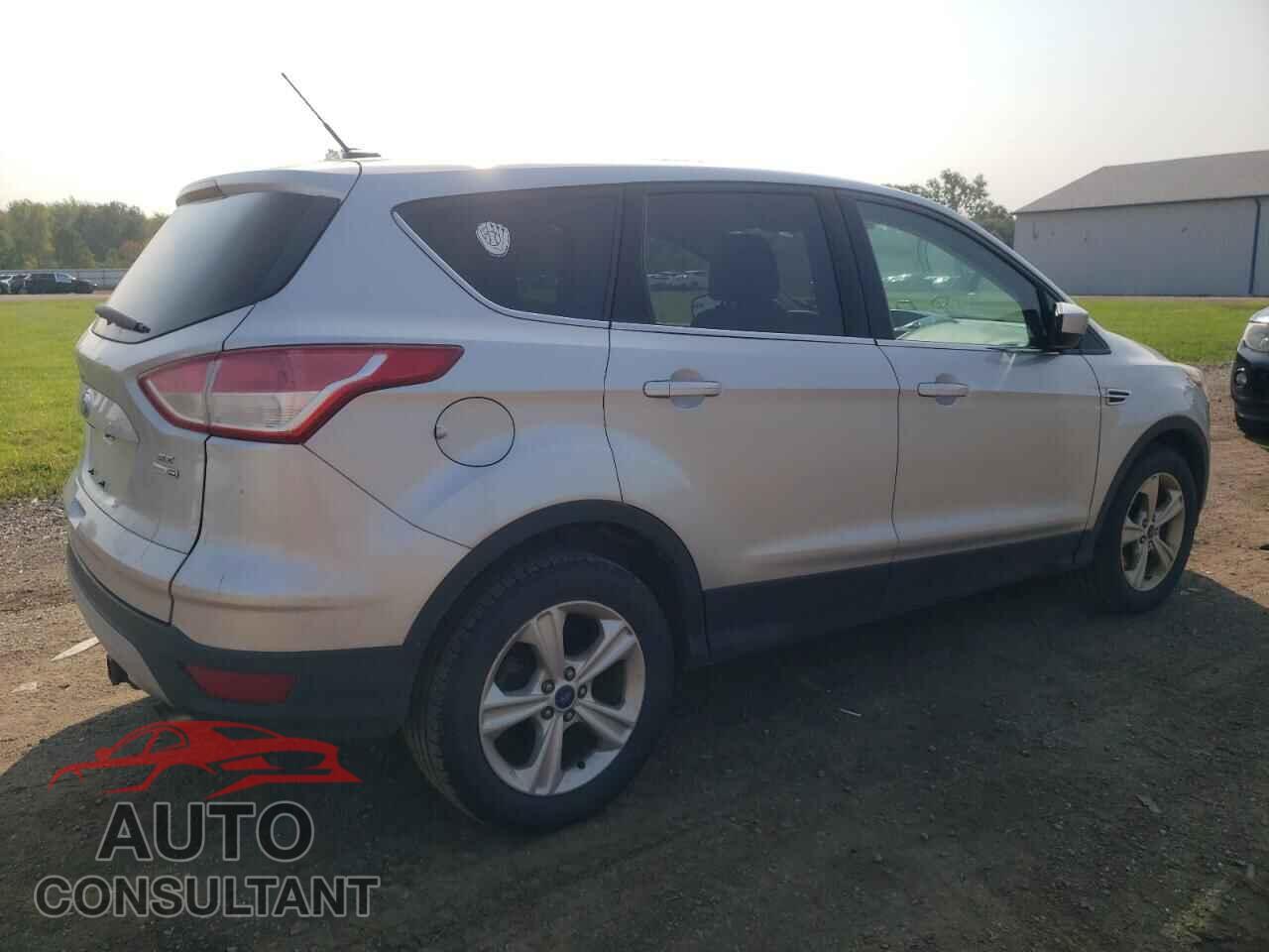 FORD ESCAPE 2015 - 1FMCU9G97FUA63751