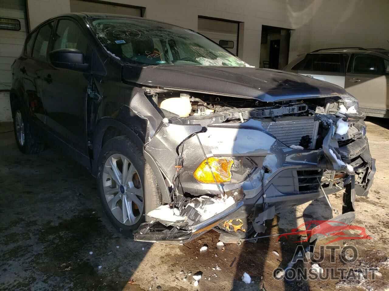 FORD ESCAPE 2018 - 1FMCU0F79JUC28297