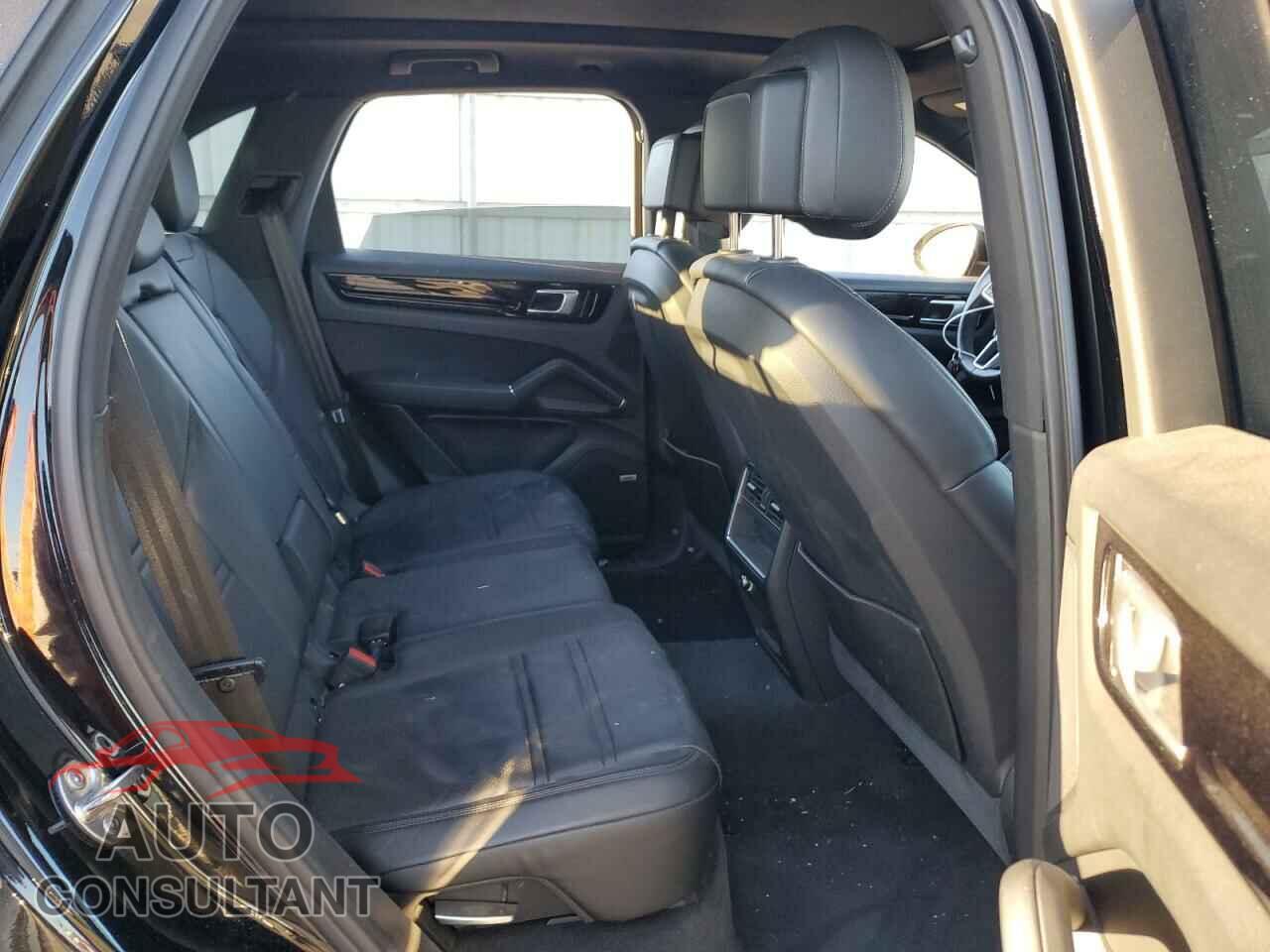 PORSCHE CAYENNE 2019 - WP1AA2AY7KDA14473