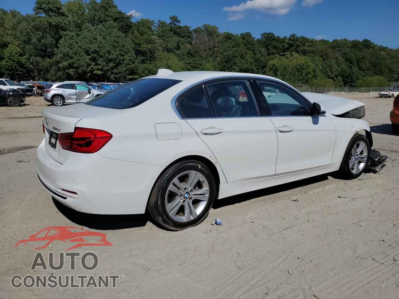 BMW 3 SERIES 2017 - WBA8F1C30HK898139