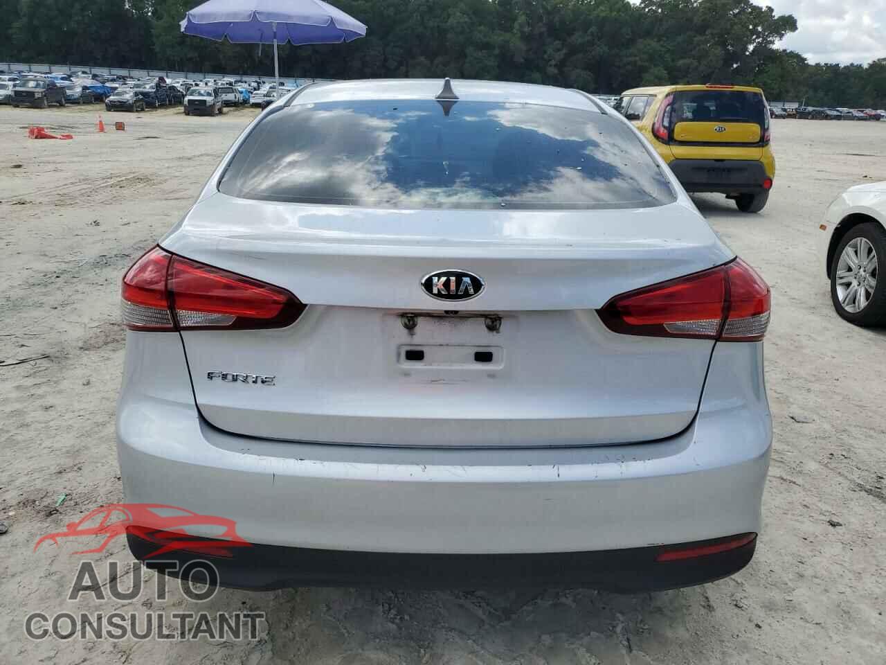 KIA FORTE 2017 - 3KPFL4A72HE059574