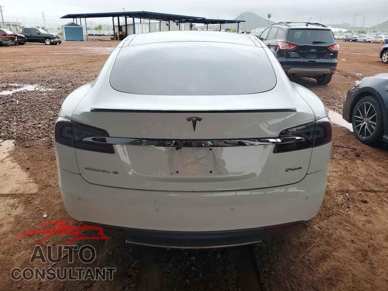TESLA MODEL S 2013 - 5YJSA1DP3DFP22430