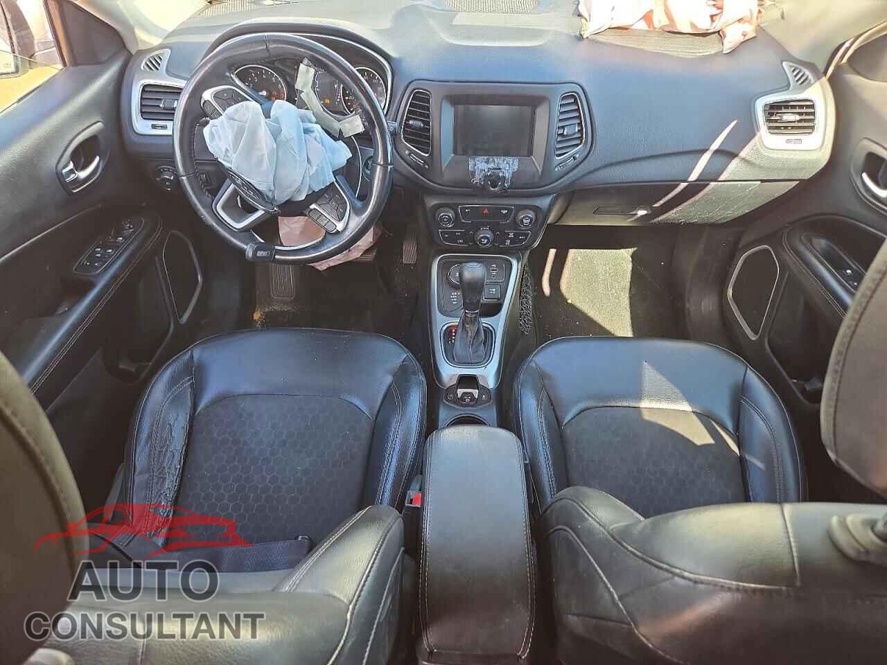JEEP COMPASS 2019 - 3C4NJDBB4KT597068