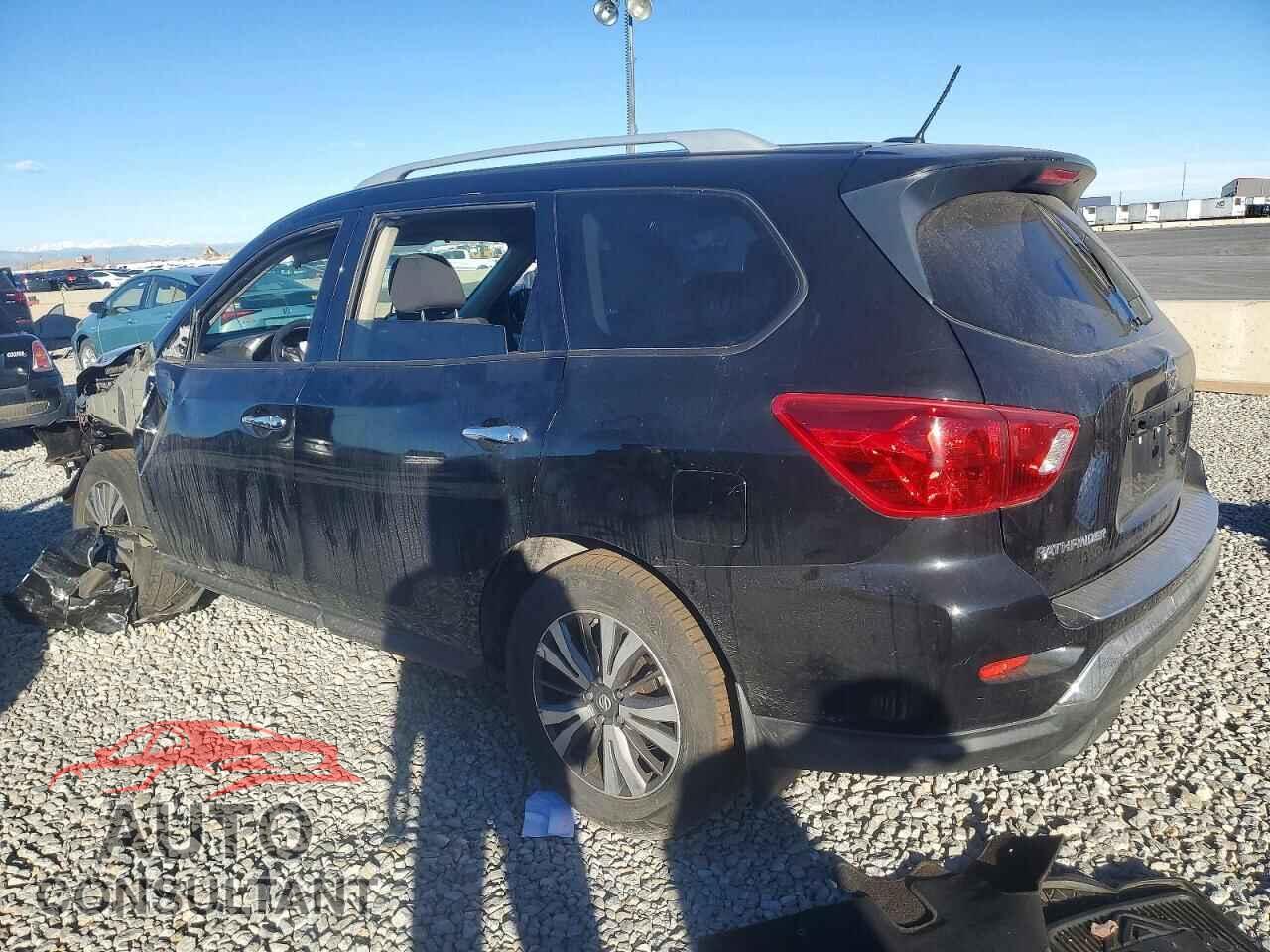 NISSAN PATHFINDER 2017 - 5N1DR2MM1HC670484