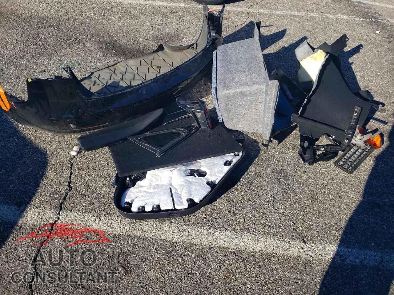 TESLA MODEL 3 2019 - 5YJ3E1EB2KF440787