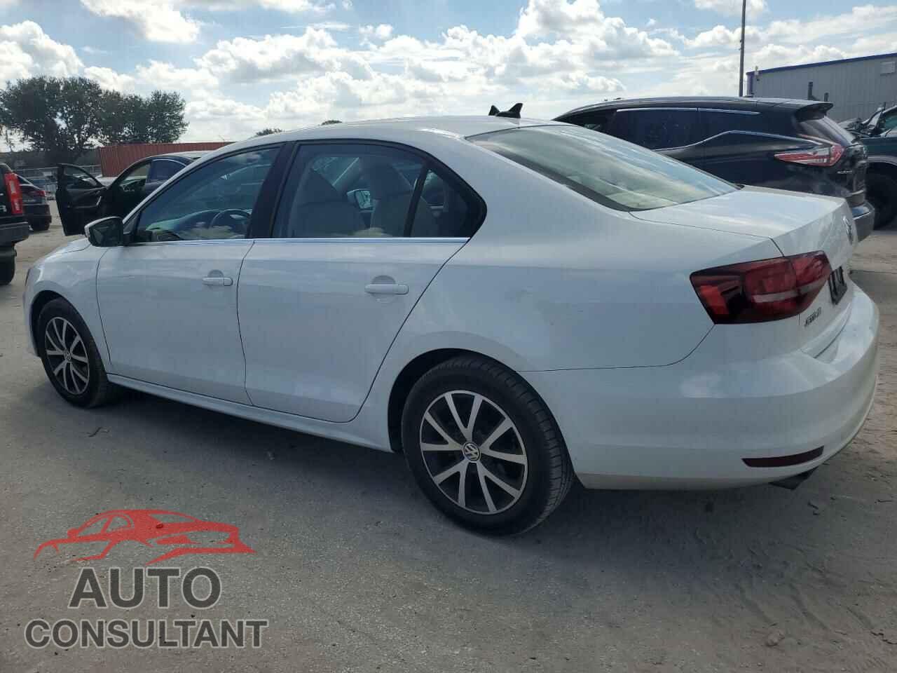 VOLKSWAGEN JETTA 2017 - 3VWDB7AJ7HM362845