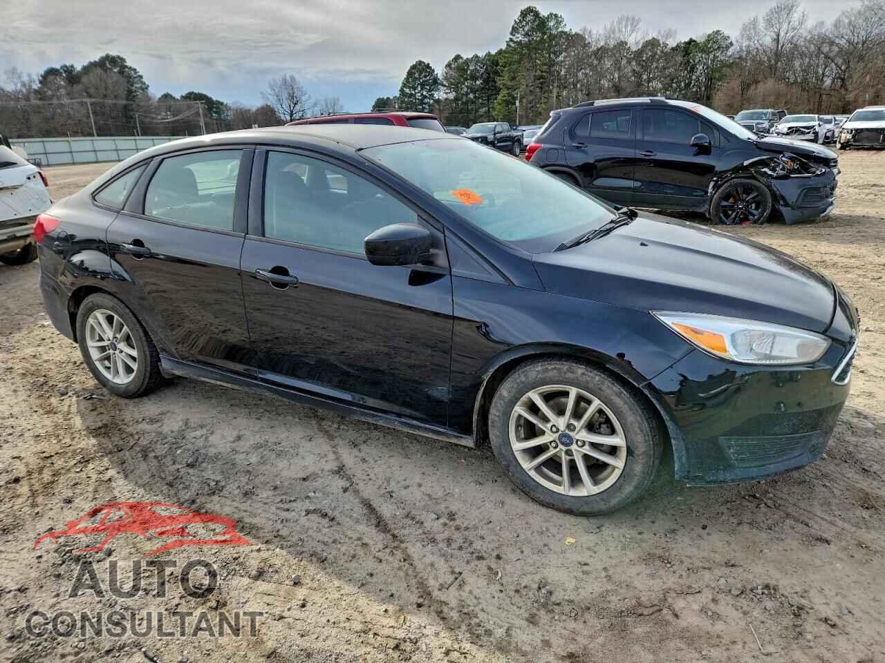 FORD FOCUS 2018 - 1FADP3F22JL243029