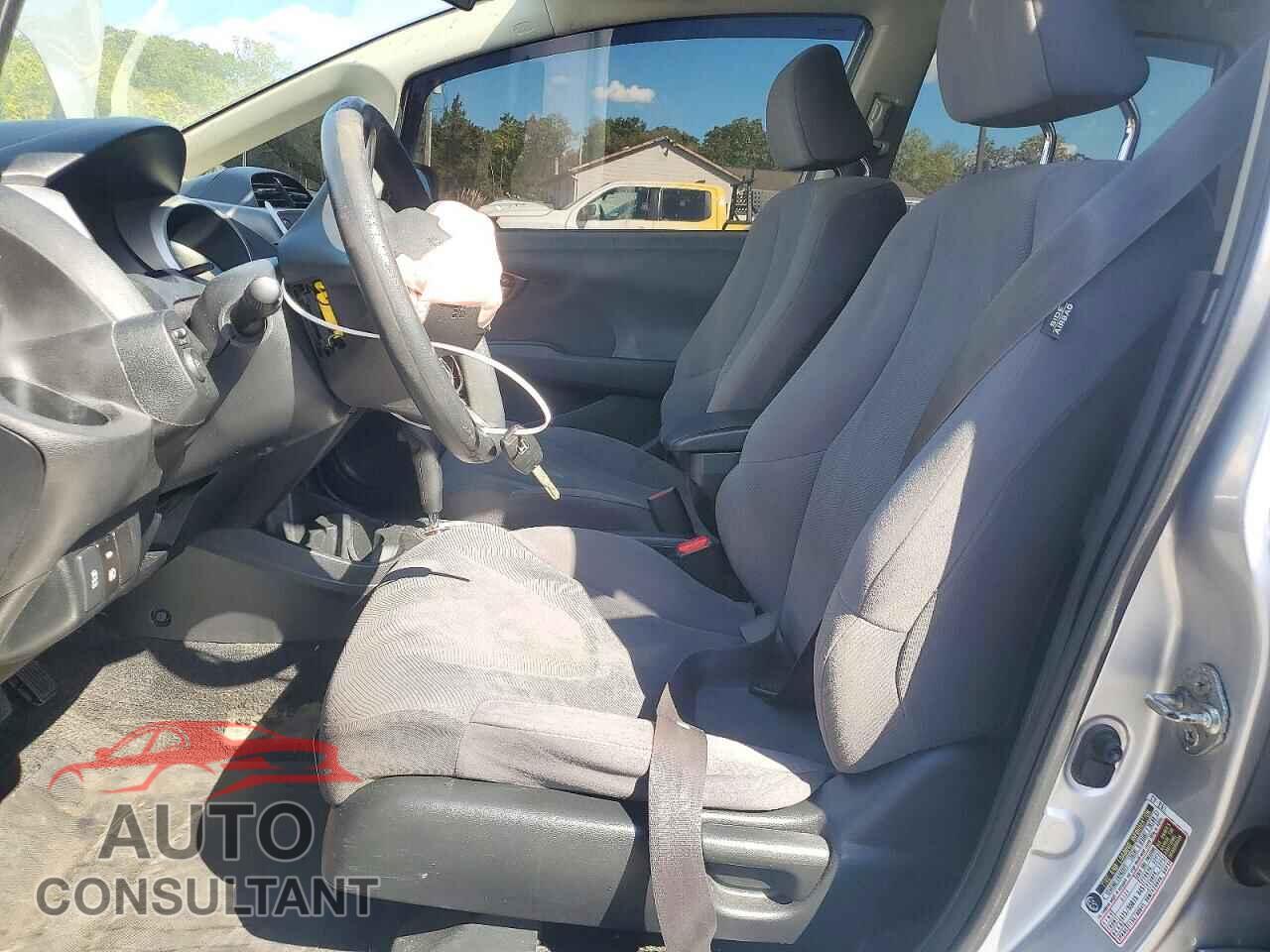 HONDA FIT 2013 - JHMGE8H35DC042485