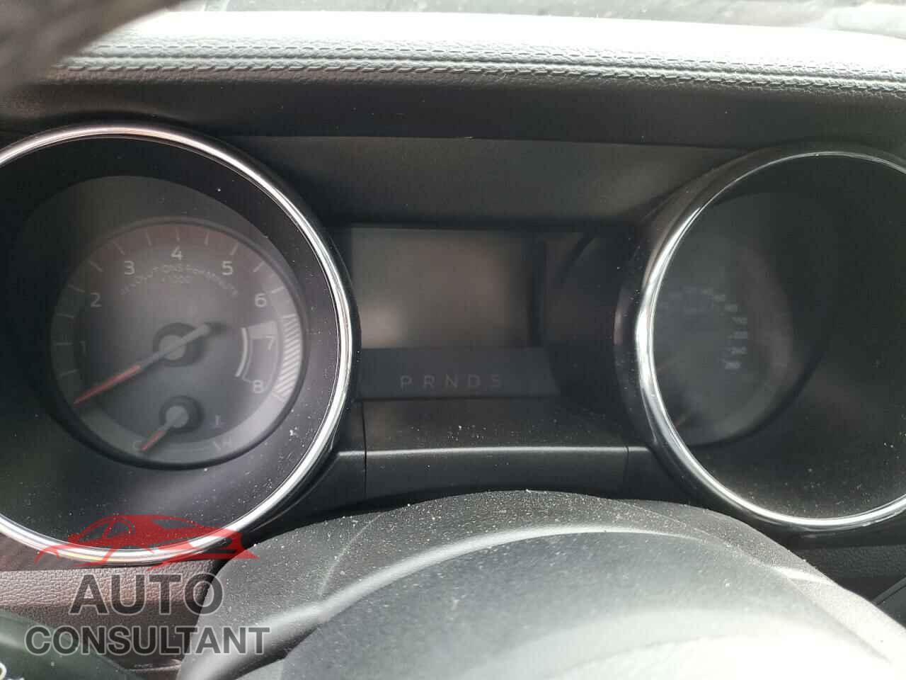 FORD MUSTANG 2017 - 1FA6P8CF8H5263832