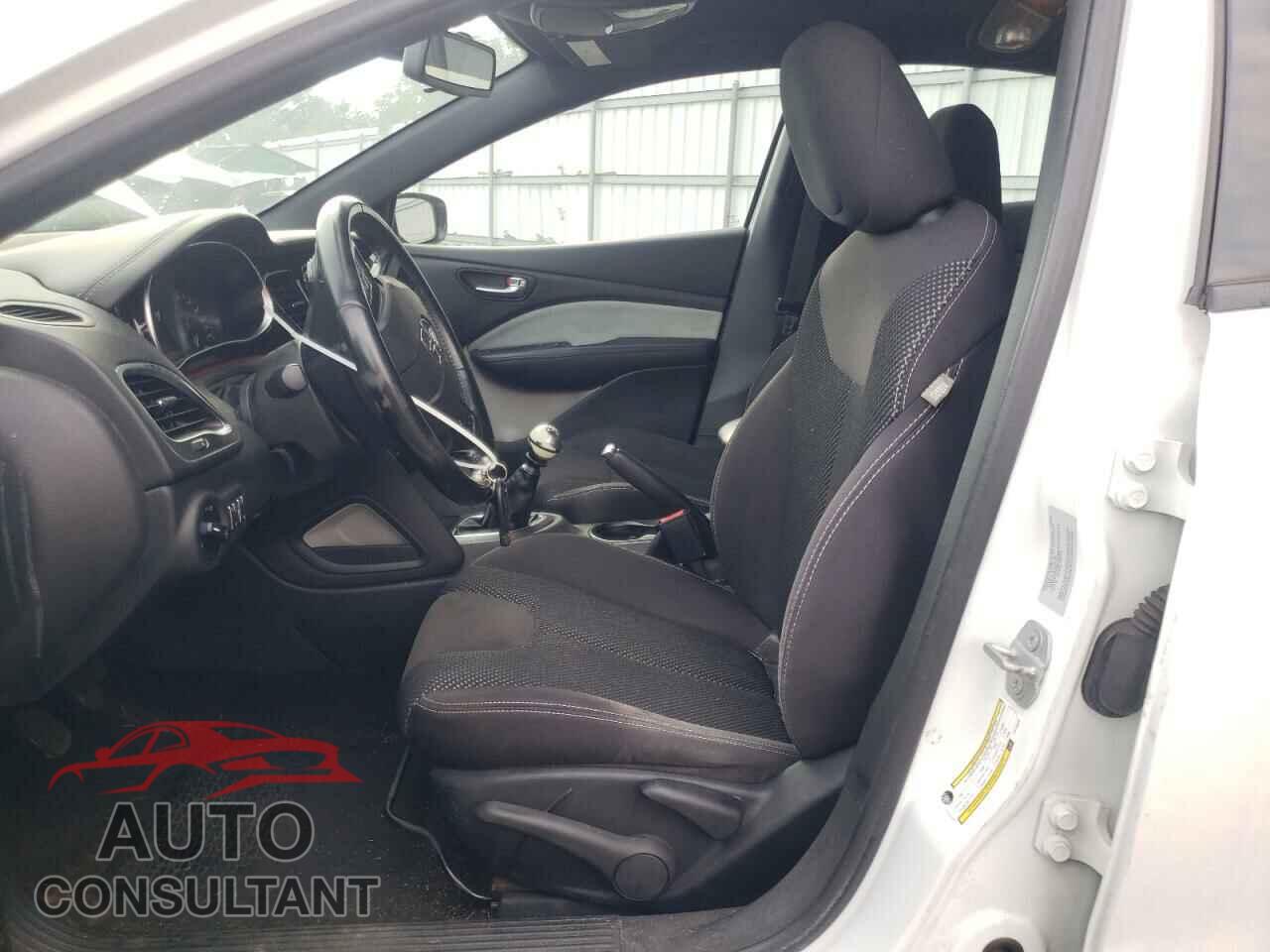 DODGE DART 2015 - 1C3CDFBB2FD116633