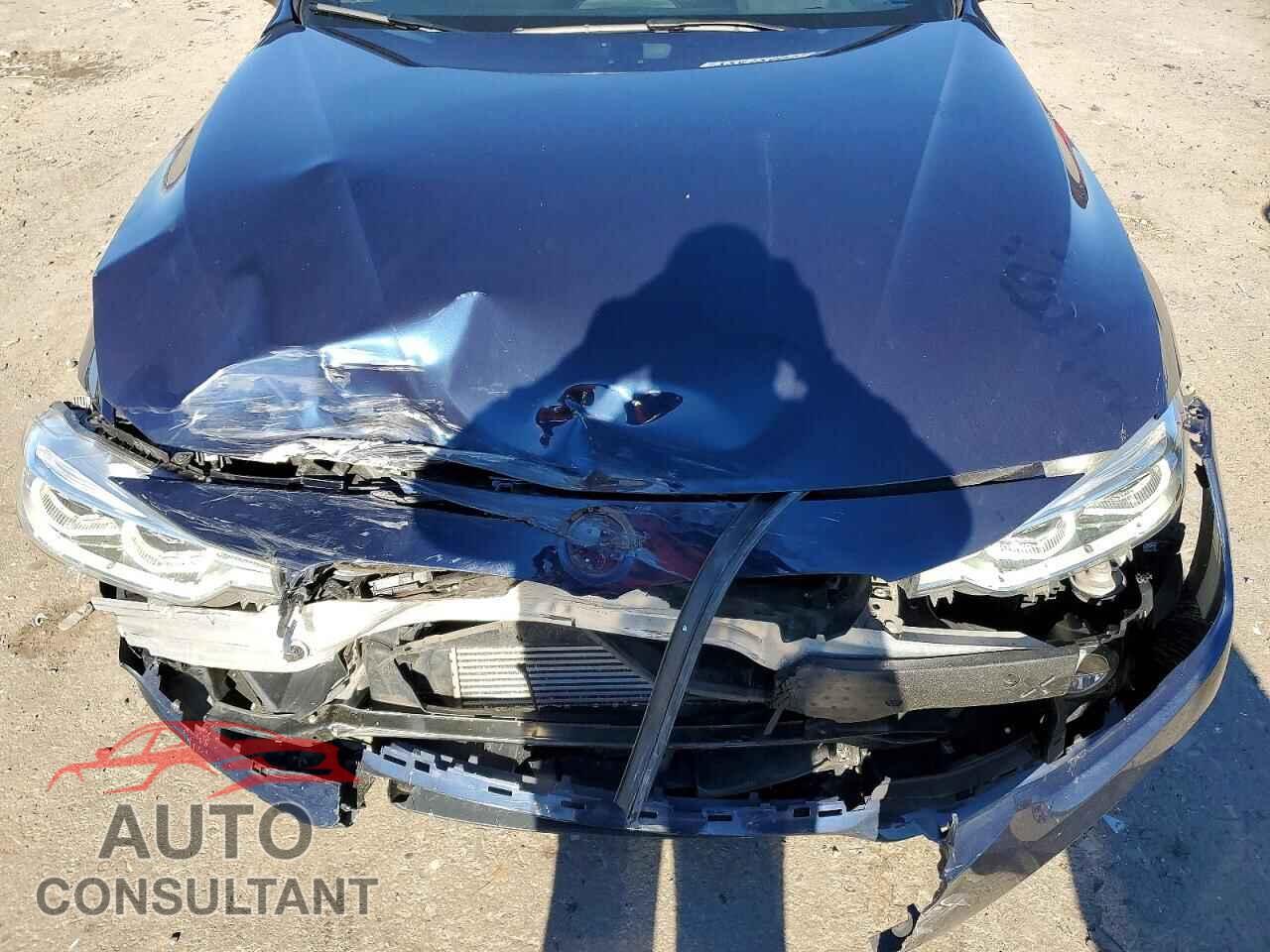 BMW 3 SERIES 2016 - WBA8E3G56GNU01196