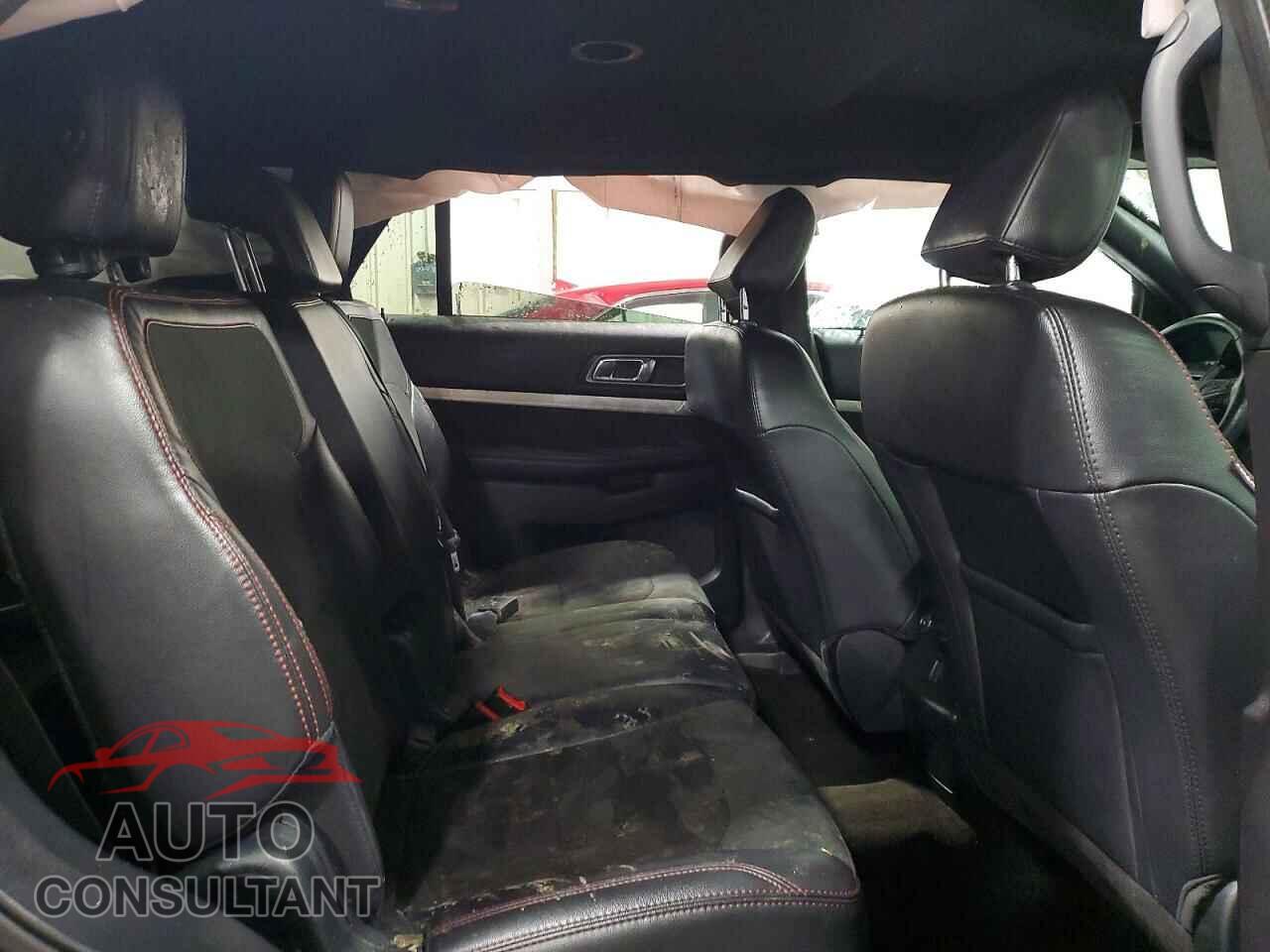 FORD EXPLORER 2018 - 1FM5K8D8XJGB35067