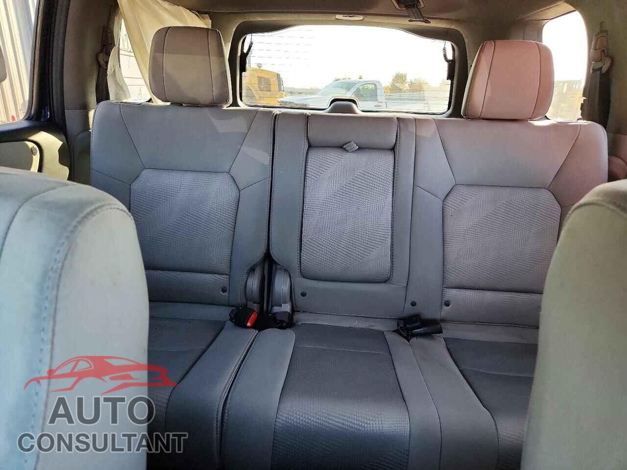 HONDA PILOT 2013 - 5FNYF3H21DB027367