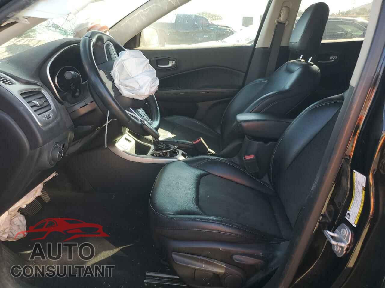 JEEP COMPASS 2018 - 3C4NJCBB1JT466463